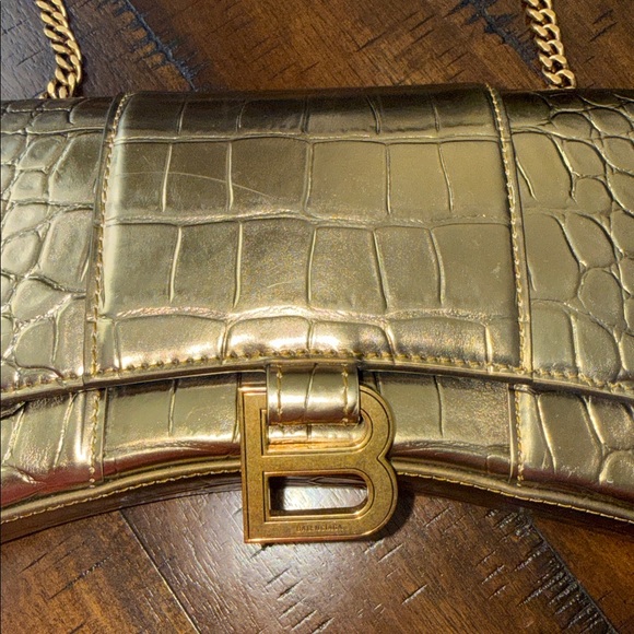Balenciaga Gold Croc Hourglass Chain Bag - Picture 4 of 8